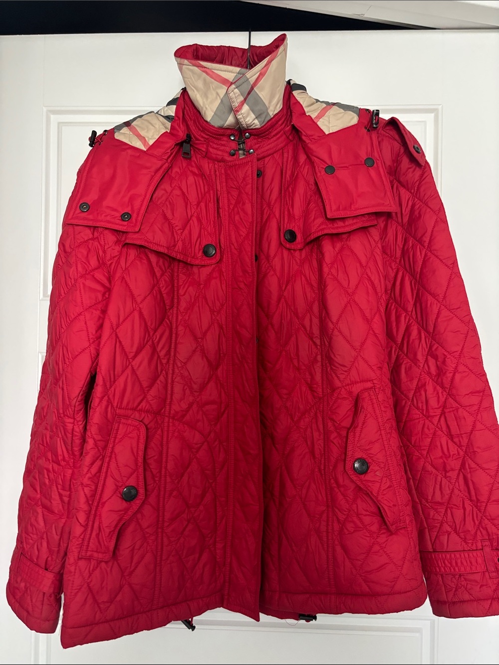 Burberry Red Quilted Puffer Jacket with Check Lining - Picture 5 of 7